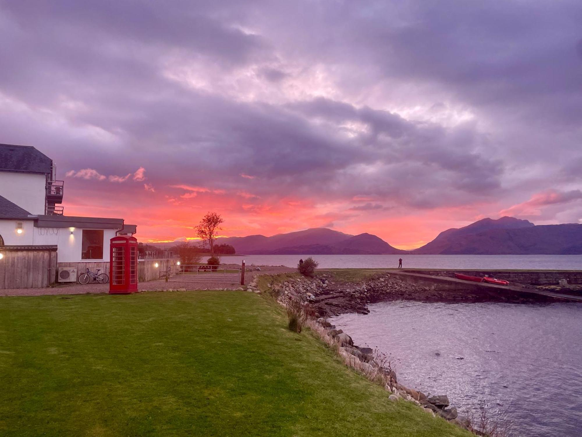 Beach Houses With Hot Tubs Glencoe Exterior photo