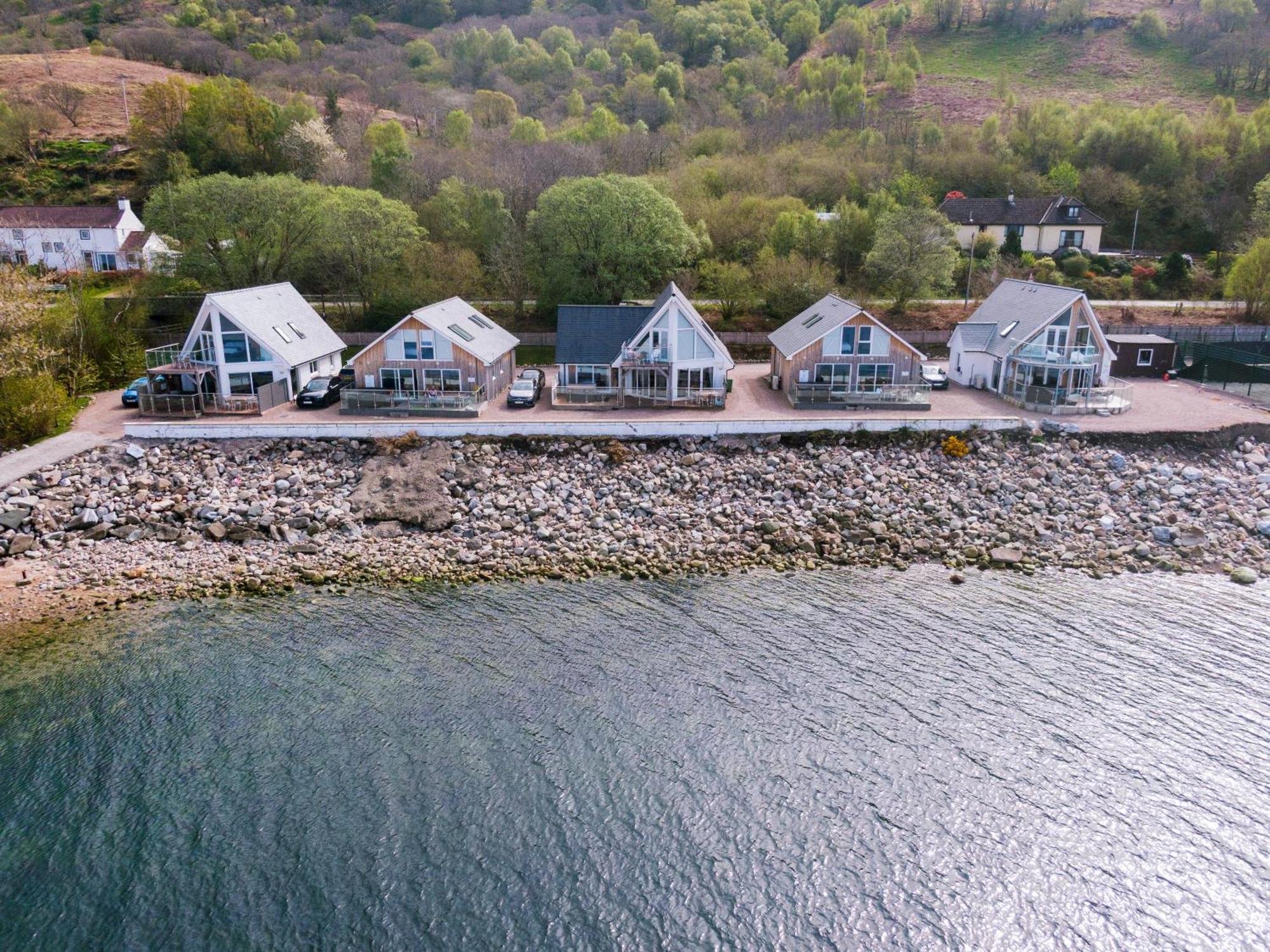 Beach Houses With Hot Tubs Glencoe Exterior photo