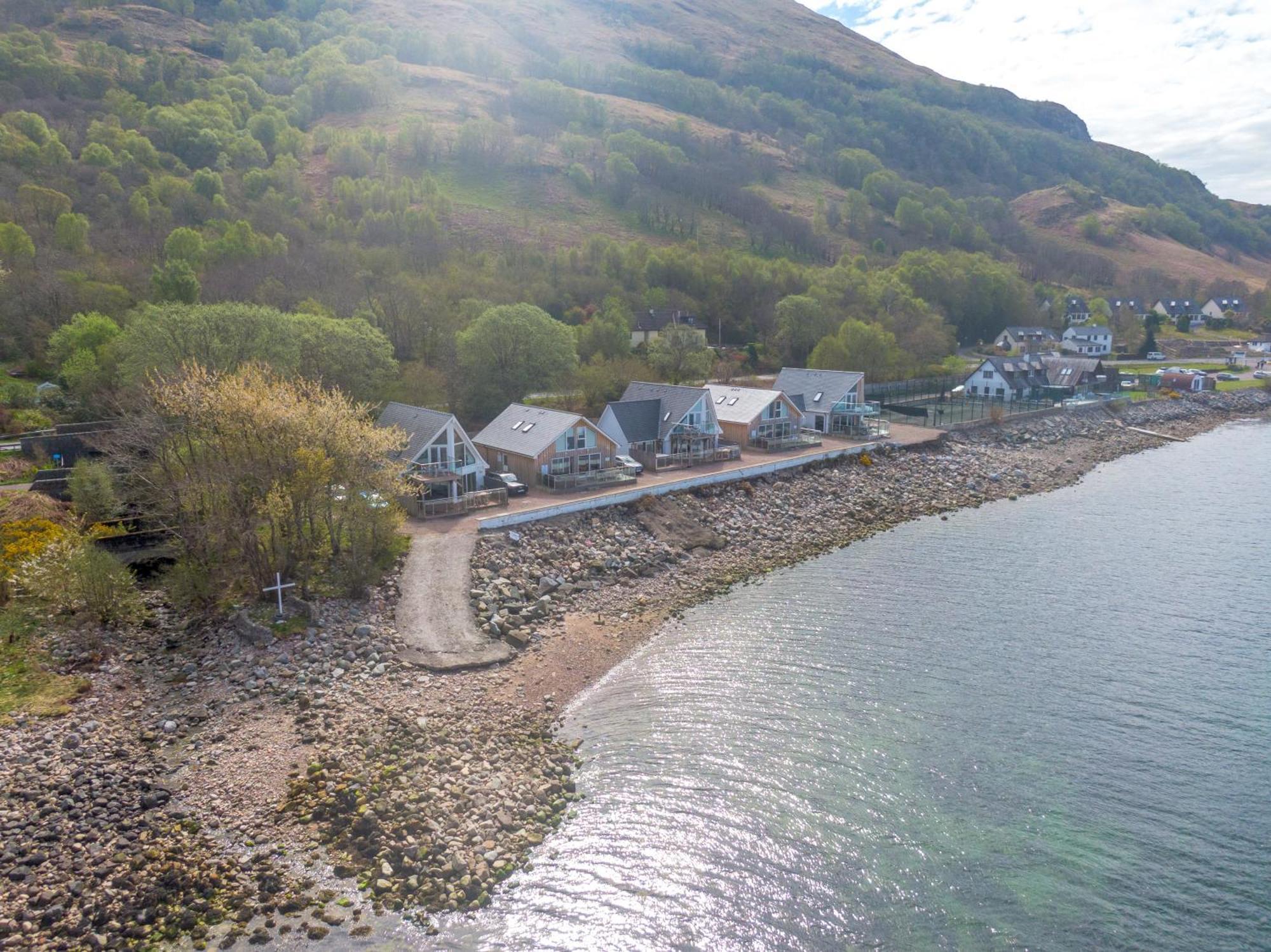 Beach Houses With Hot Tubs Glencoe Exterior photo